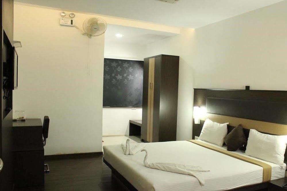 Hotel The Home Tirupur Dış mekan fotoğraf