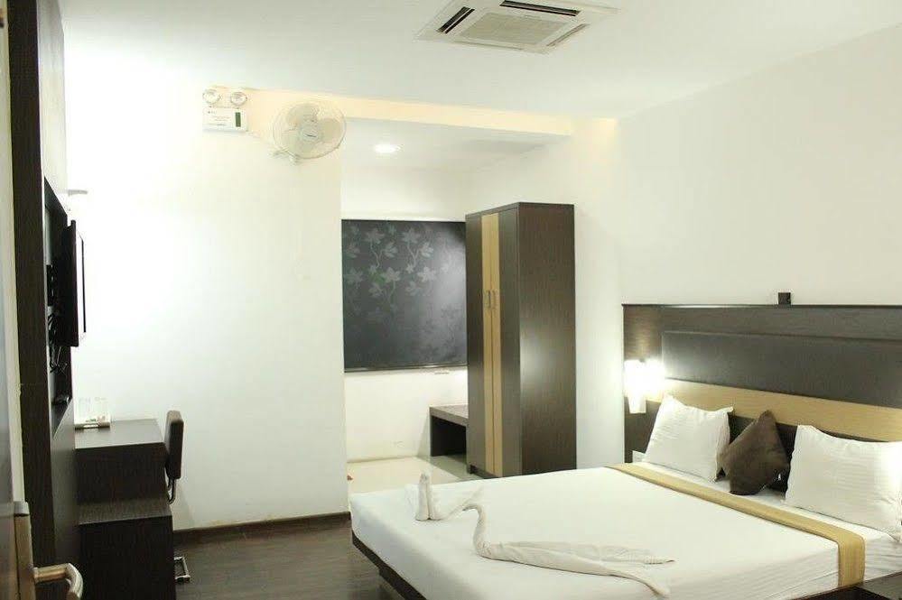 Hotel The Home Tirupur Dış mekan fotoğraf